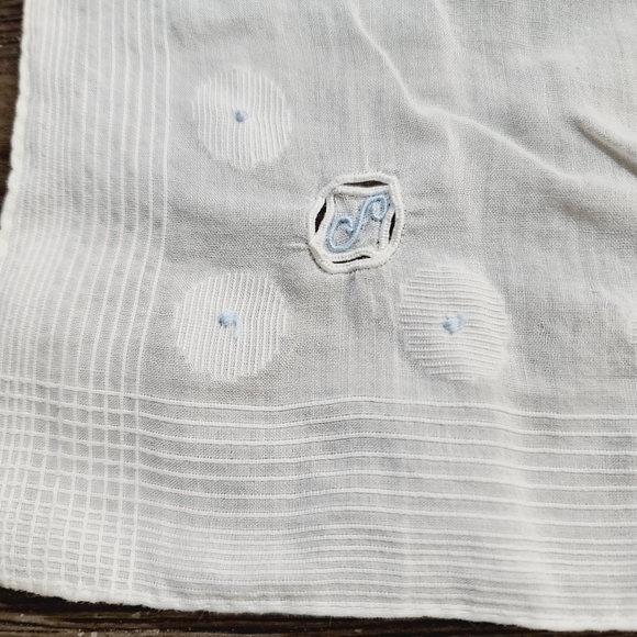 Vintage White Cotton Blue Embroidered S Initial Handkerchief - Picture 4 of 9
